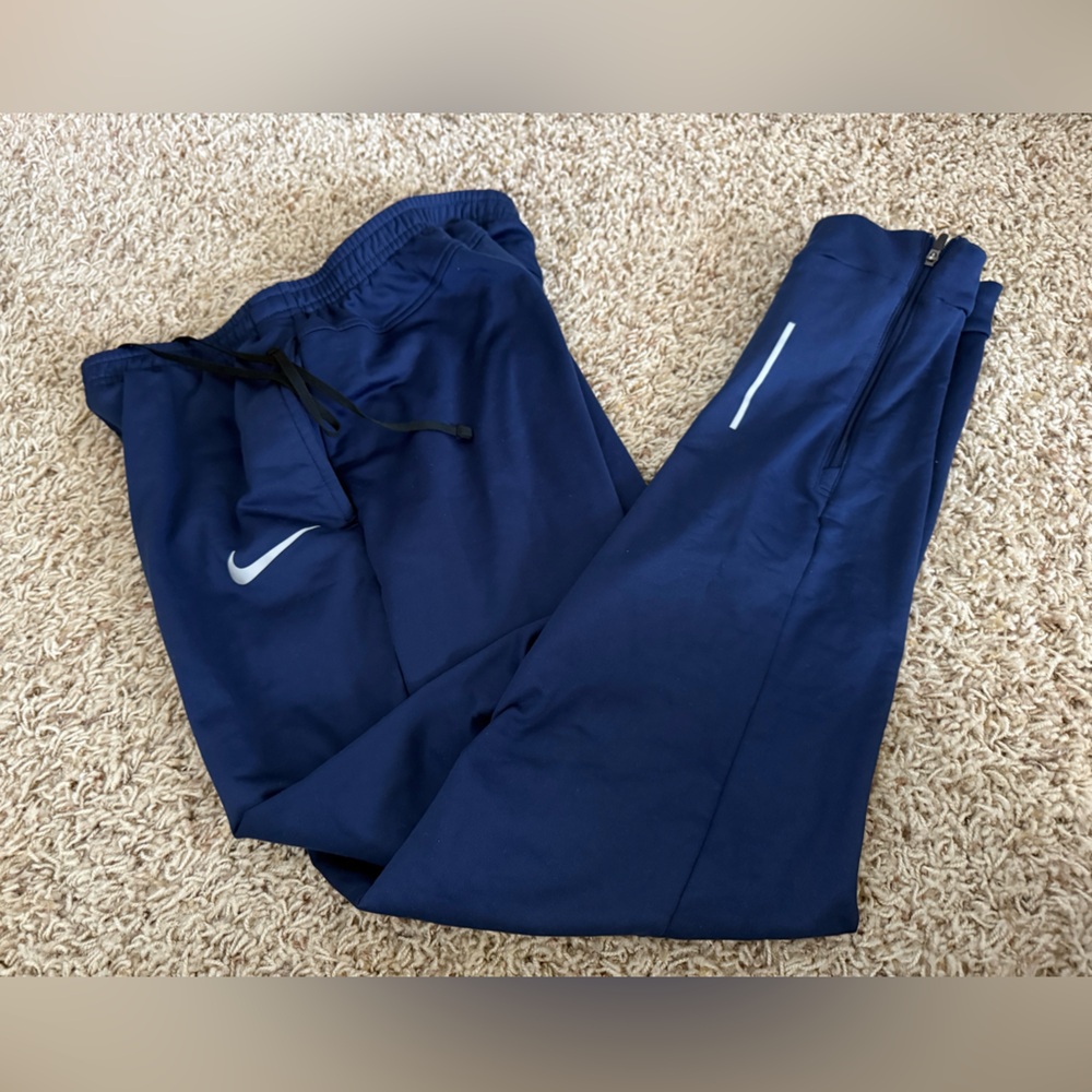 EUC Men’s Nike Dri-Fit Joggers